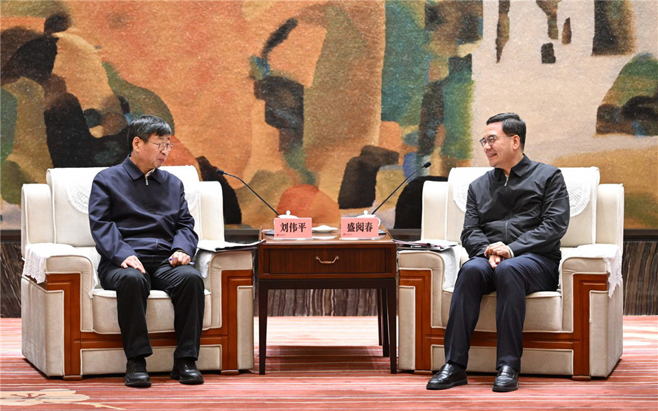 盛阅春熊征宇会见三峡集团董事长刘伟平总经理李富民